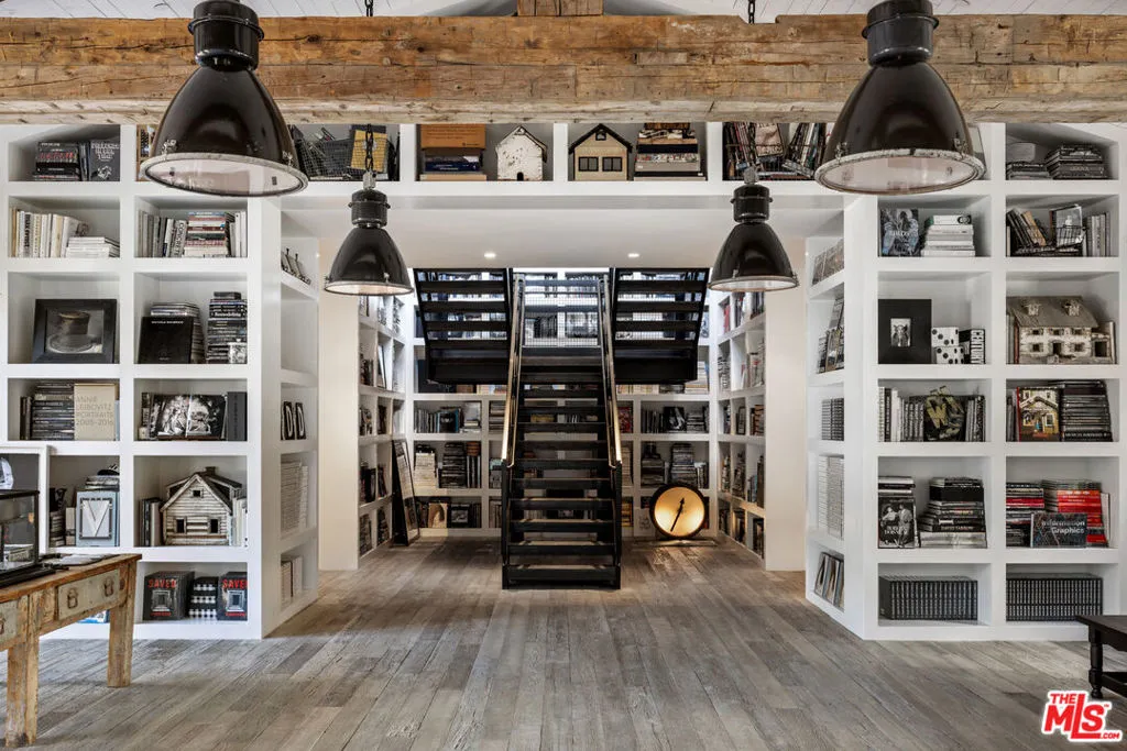 13215 Riviera Ranch Road, Los Angeles, California 90049 home-pic-5